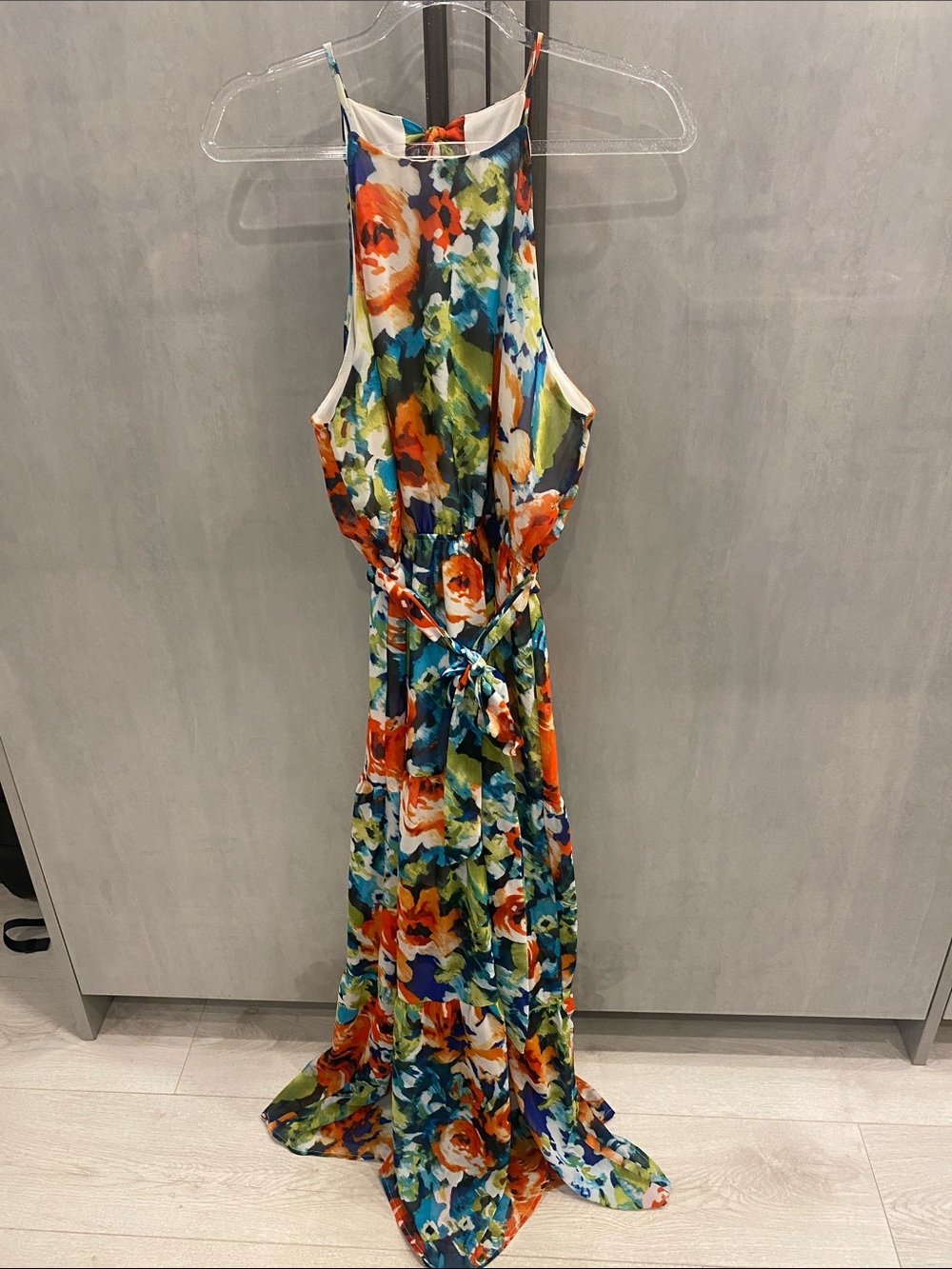 Gilli Floral Halter Maxi Dress in Orange, Blue & Green size S